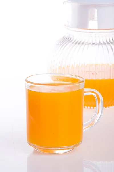 Jus d'orange op een achtergrond — Stockfoto