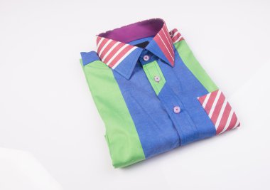 gömlek. bir arka plan üzerinde katlanmış erkek gömlek