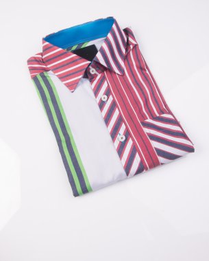 gömlek. bir arka plan üzerinde katlanmış erkek gömlek