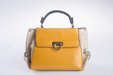 bir arka plan üzerinde kadının el çantası