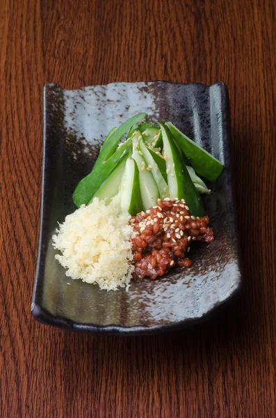 Bucătărie japoneză. mâncare japoneză pe fundal — Fotografie, imagine de stoc