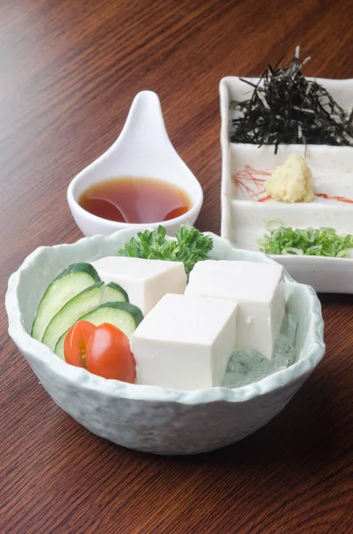 Cuisine japonaise. tofu sur le fond — Photo
