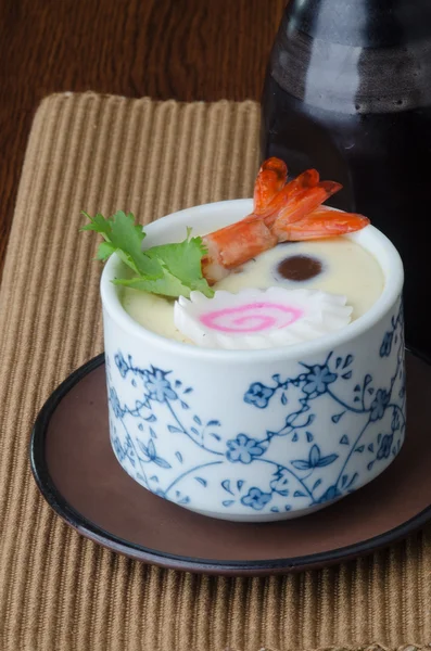 Cozinha japonesa. ovo cozido no vapor no fundo — Fotografia de Stock
