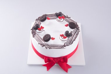 kek, pasta dondurma arka planda