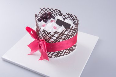 kek, pasta dondurma arka planda