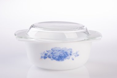 kase. Beyaz seramik kase yemek