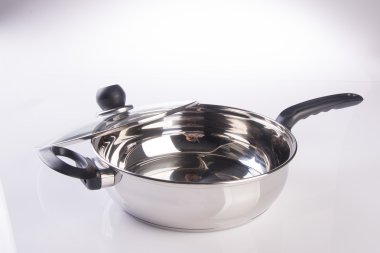 Pan. bir arka plan üzerinde tava