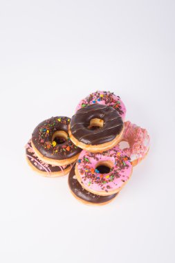 bir arka plan üzerinde çeşitli börekler çörekler