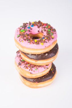 bir arka plan üzerinde çeşitli börekler çörekler