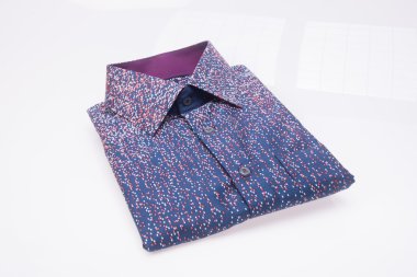 gömlek. bir arka plan üzerinde katlanmış erkek gömlek