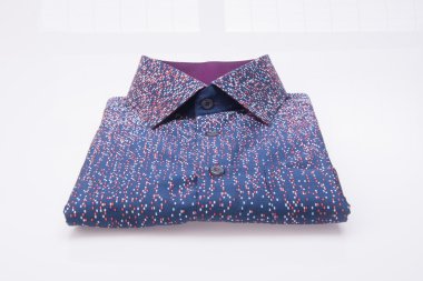 gömlek. bir arka plan üzerinde katlanmış erkek gömlek