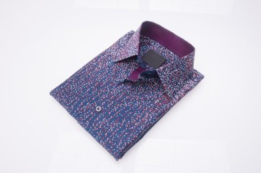 gömlek. bir arka plan üzerinde katlanmış erkek gömlek