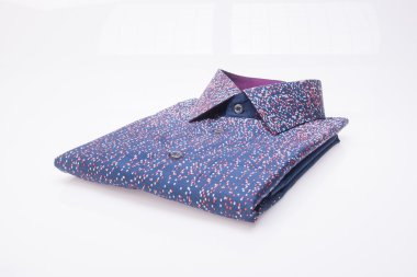 gömlek. bir arka plan üzerinde katlanmış erkek gömlek