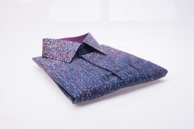 gömlek. bir arka plan üzerinde katlanmış erkek gömlek