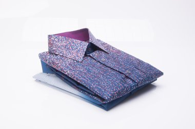 gömlek. bir arka plan üzerinde katlanmış erkek gömlek