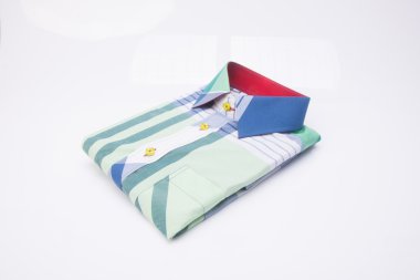 gömlek. bir arka plan üzerinde katlanmış erkek gömlek