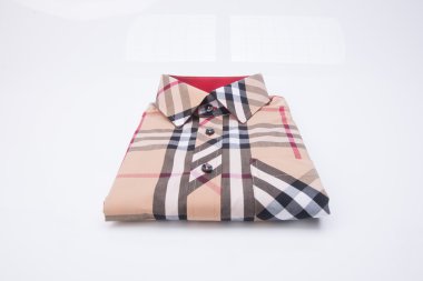 gömlek. bir arka plan üzerinde katlanmış erkek gömlek