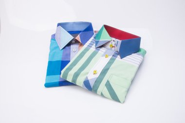 gömlek. bir arka plan üzerinde katlanmış erkek gömlek