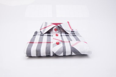 gömlek. bir arka plan üzerinde katlanmış erkek gömlek