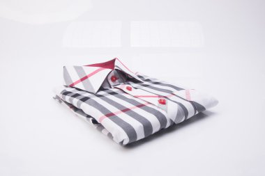 gömlek. bir arka plan üzerinde katlanmış erkek gömlek