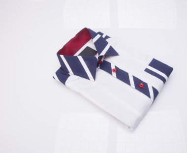 gömlek. bir arka plan üzerinde katlanmış erkek gömlek