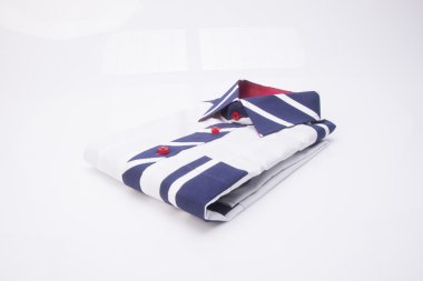 gömlek. bir arka plan üzerinde katlanmış erkek gömlek