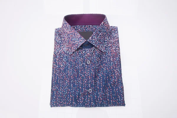 gömlek. bir arka plan üzerinde katlanmış erkek gömlek