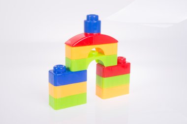 oyuncak. Arka plastik oyuncak blokları