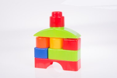 oyuncak. Arka plastik oyuncak blokları