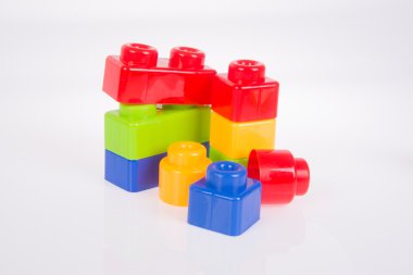 oyuncak. Arka plastik oyuncak blokları