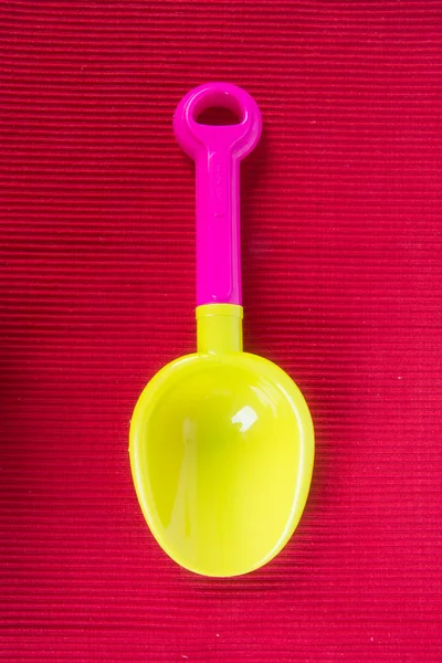 oyuncak. arka plandaki sahil bebek oyuncakları