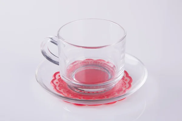 Verre ou tasse de thé en verre sur un fond . — Photo