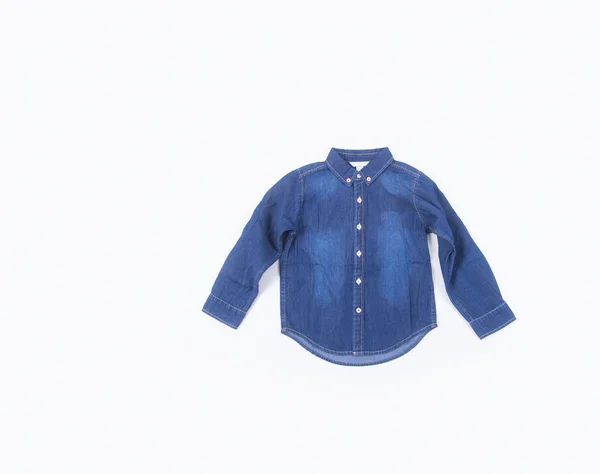 Des vêtements pour enfants. Vêtements pour enfants sur fond. Vêtements pour enfants — Photo