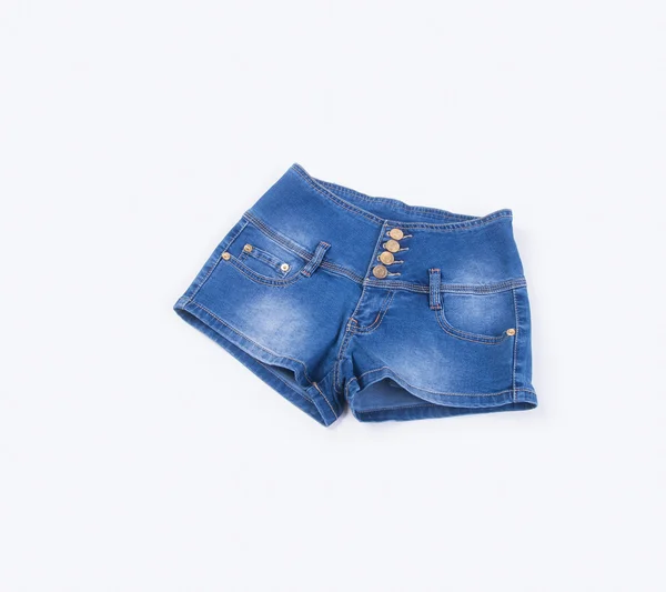 Jeans eller jeans shorts isoleret på hvid baggrund . - Stock-foto