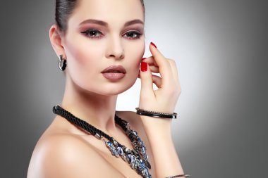  moda kız portrait.accessorys.dark kıllar