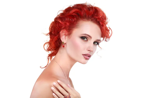 Rote Haare. Mode Mädchen portrait.accessorys.isolated auf weißem Hintergrund — Stockfoto