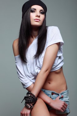 R&B tarzı güzel kız