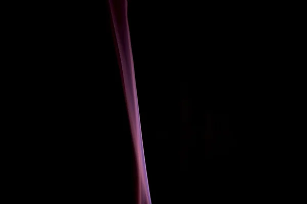 Abstrakter roter Rauch auf schwarz — Stockfoto