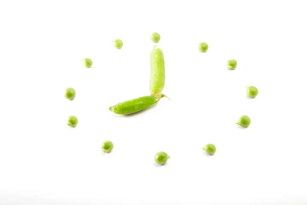 Fresh green pea  isolated on white — Stock Photo, Image