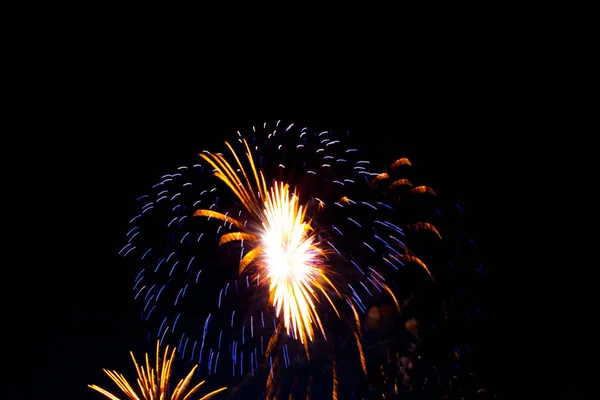 Prachtig Vuurwerk Voor Oud Nieuw Onafhankelijkheidsdag Andere Feestdagen Tegen Achtergrond — Stockfoto