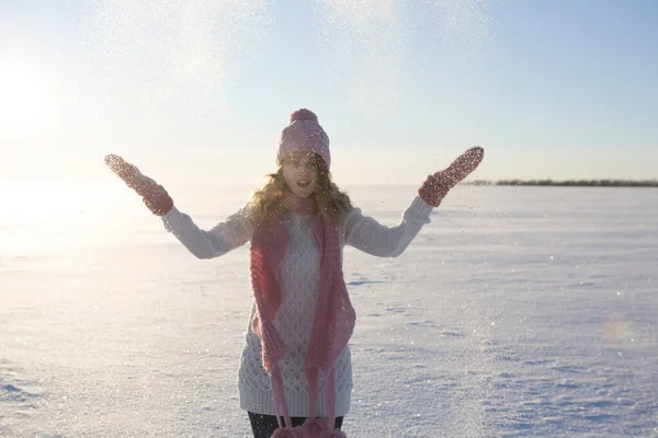 Beautiful Sexy Woman Snowy Winter Outdoors Sunny Weather French Style — Stock Photo, Image