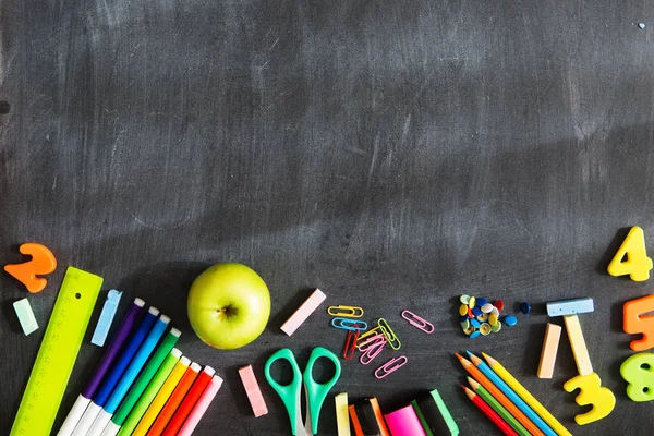 Back School School Supplies Background Blackboard Ready Your Design Copy — Stock Photo, Image