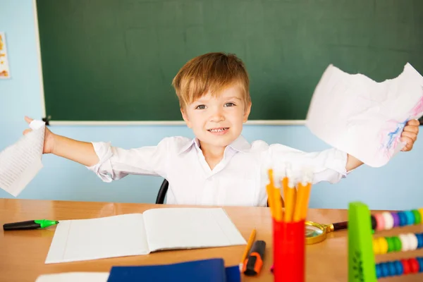 Die Grundschülerin Des Jungen Schafft Nicht Die Schulaufgabe Lösen Und Stockbild