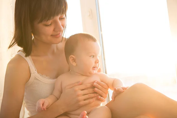 Ung Mor Med Sitt Nyfödda Barn Mor Och Nyfödda Rummet — Stockfoto