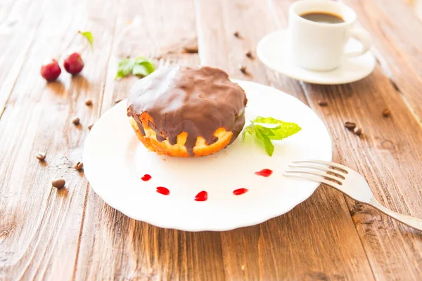 Chokladmunk Eller Bröd Med Espresso Bordet — Stockfoto