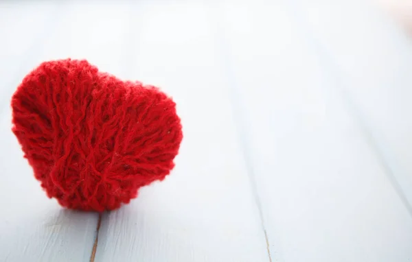 Červená Srdce Dřevě Valentýnský Prapor — Stock fotografie