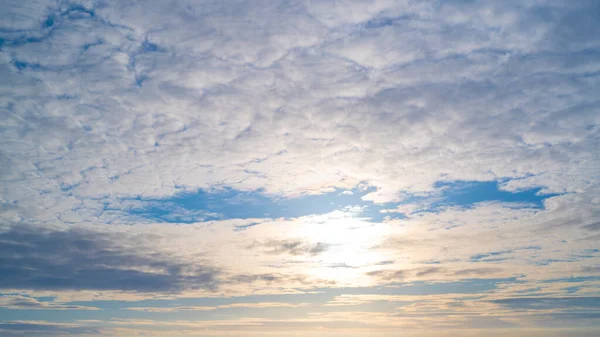 Krásná Texturovaná Obloha Mraky Při Západu Slunce Nature — Stock fotografie