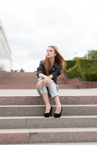 Beautiful Young Woman Portrait — Stock Photo, Image