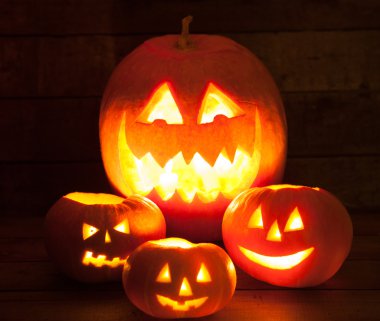 Cadılar Bayramı Jack-o-Lantern Balkabakları