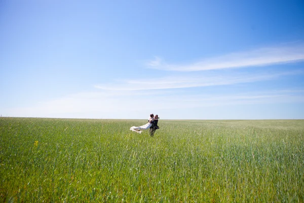 Bride and groom — Stock Photo, Image